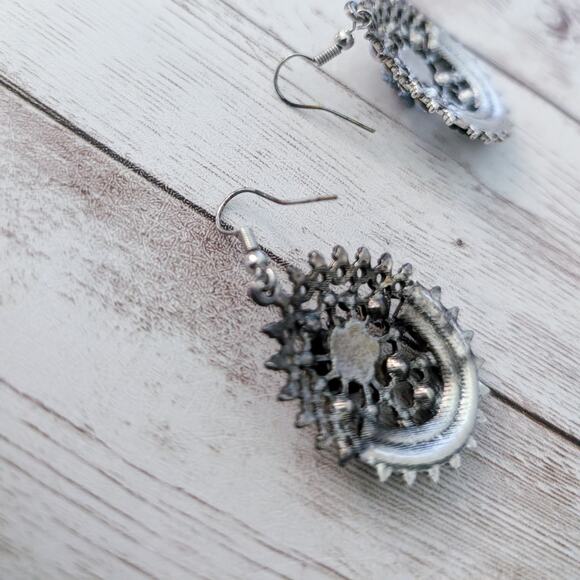 Vintage Earrings Dangle Drop Earrings Unusual - Some Condition Issues - Picture 9 of 11